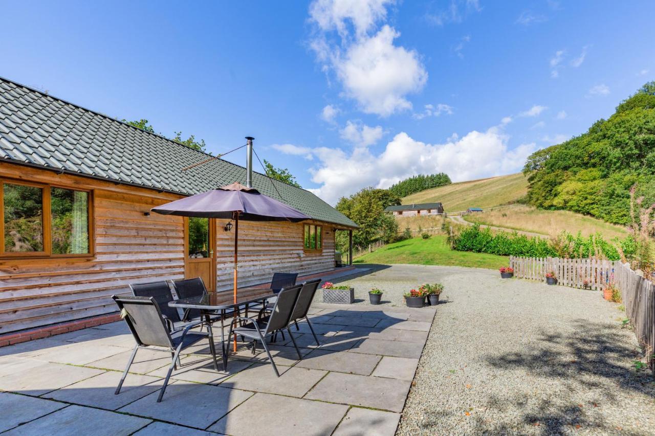 Ploony Hill Lodge Bleddfa Kültér fotó